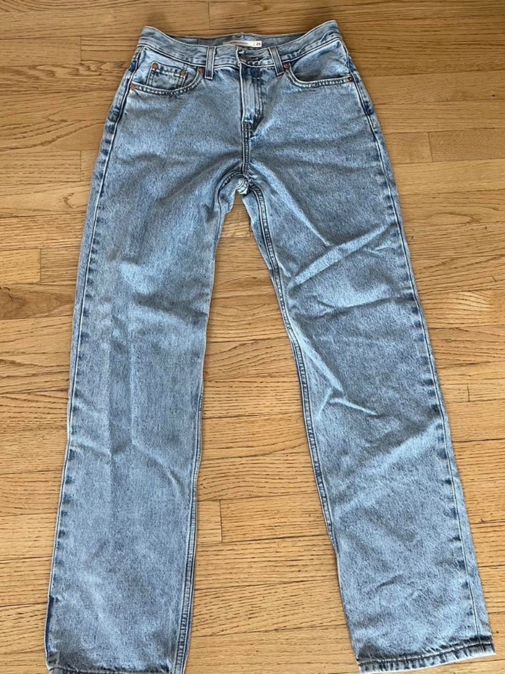levi low pro jeans